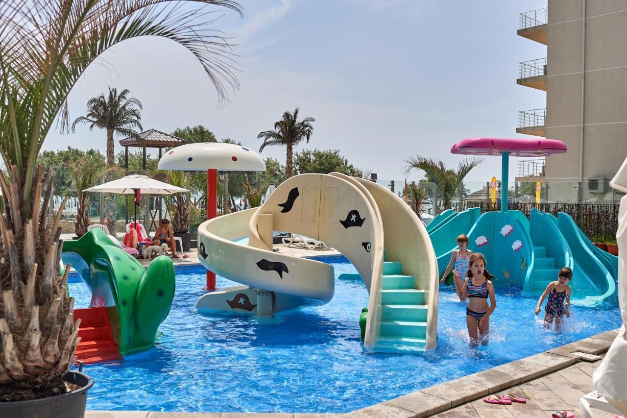 Crazy Sea View 1Br Apartment Spa Pools Resort Mamaia Dış mekan fotoğraf